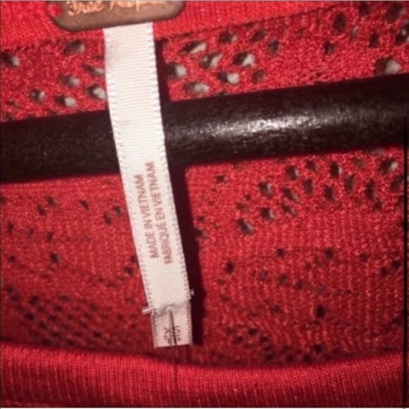 Women’s Free People Fiesta Red Lace Sweater - Picture 4 of 5